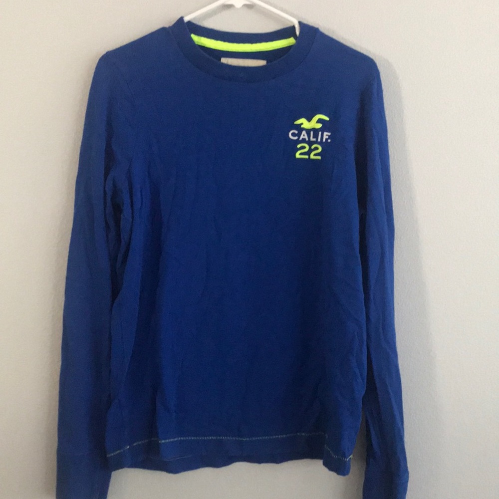Men’s Hollister size L long sleeve blue shirt. EUC